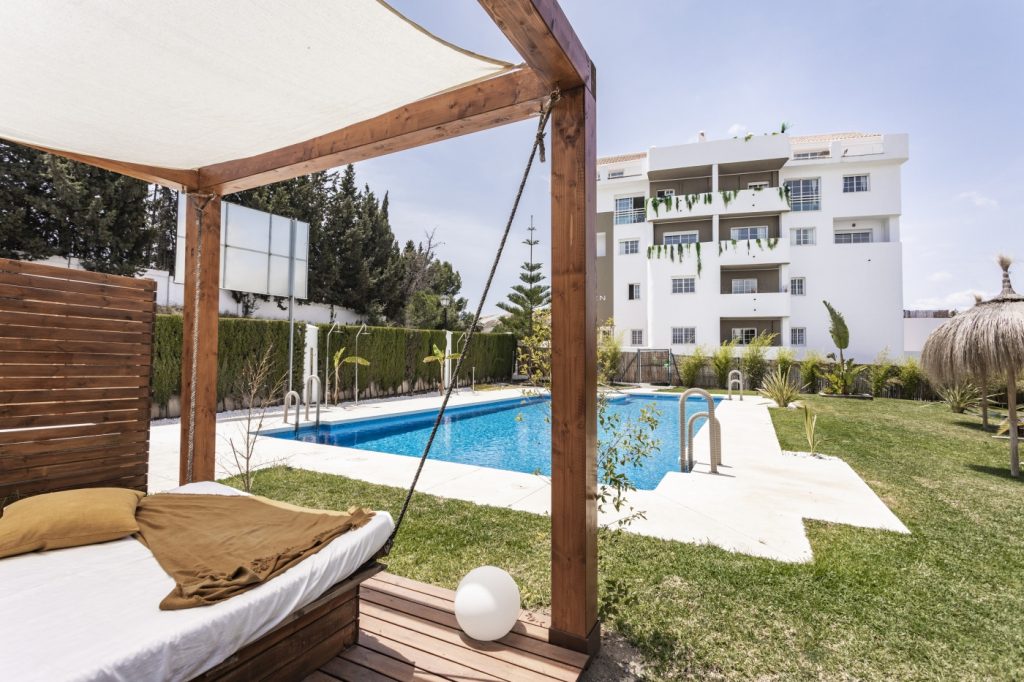 Luxus und Komfort in Nueva Andalucía: Exklusive Wohnungen und Penthäuser